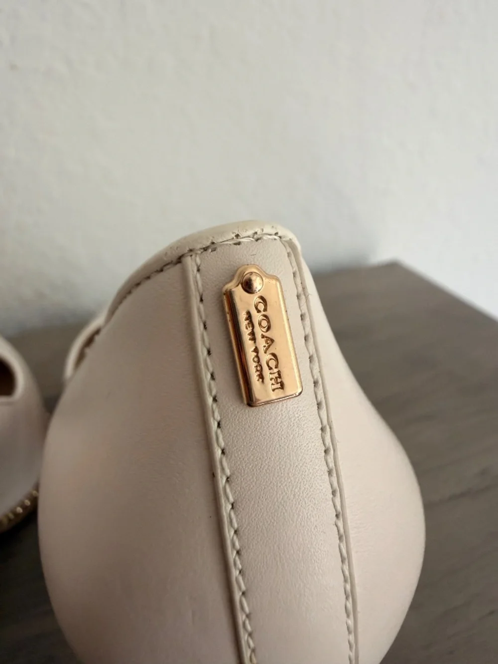 Coach Waverly Beadchain ‘Chalk’ sz 7.5